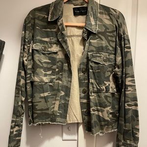 Medium boutique cropped army jacket